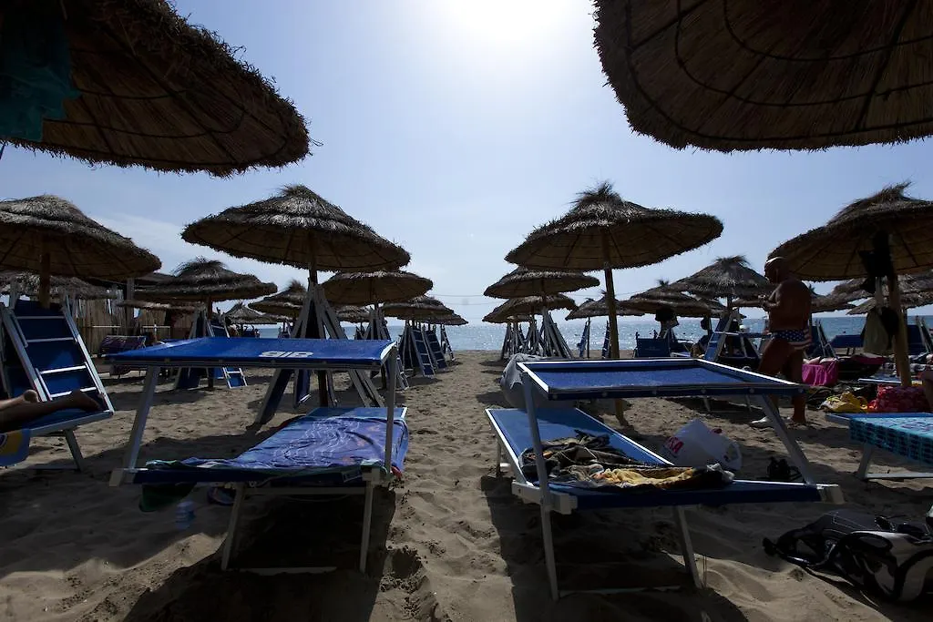 Delfino Beach Hotel Marsala 4*,